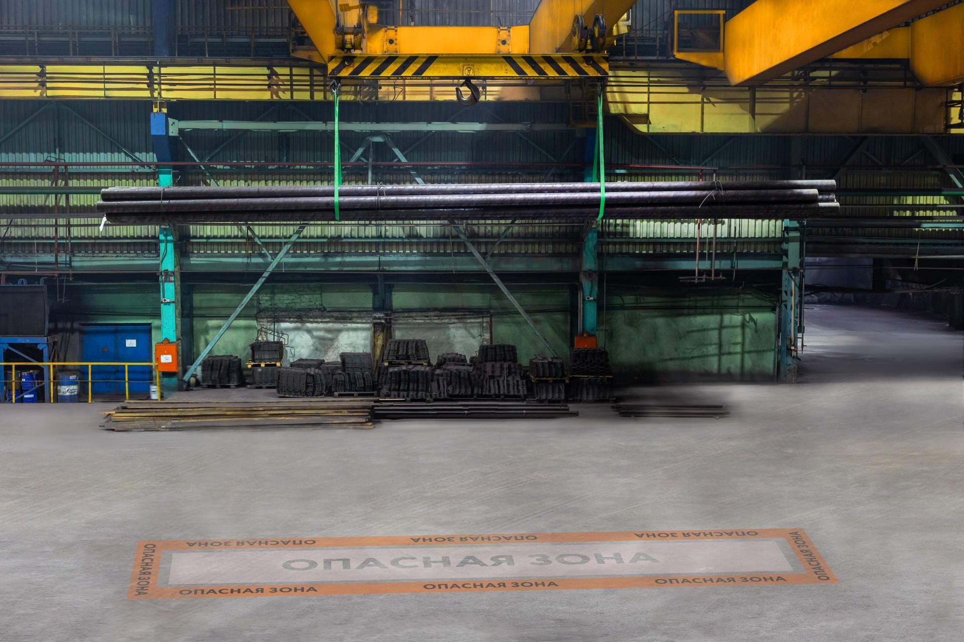 ПНТЗ повысил безопасность на производстве благодаря световой демаркации