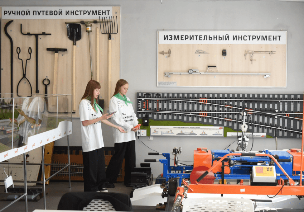 «ОМК Стальной путь» помогла запустить на Дальнем Востоке образовательный центр для подготовки будущих железнодорожников
